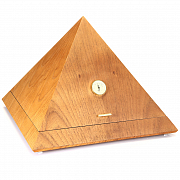 �������� ��� ����� Adorini - Pyramid Cedro Deluxe (100 �����)